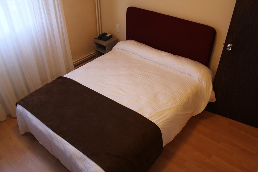Hôtel Saint-Hubert Buitenkant foto