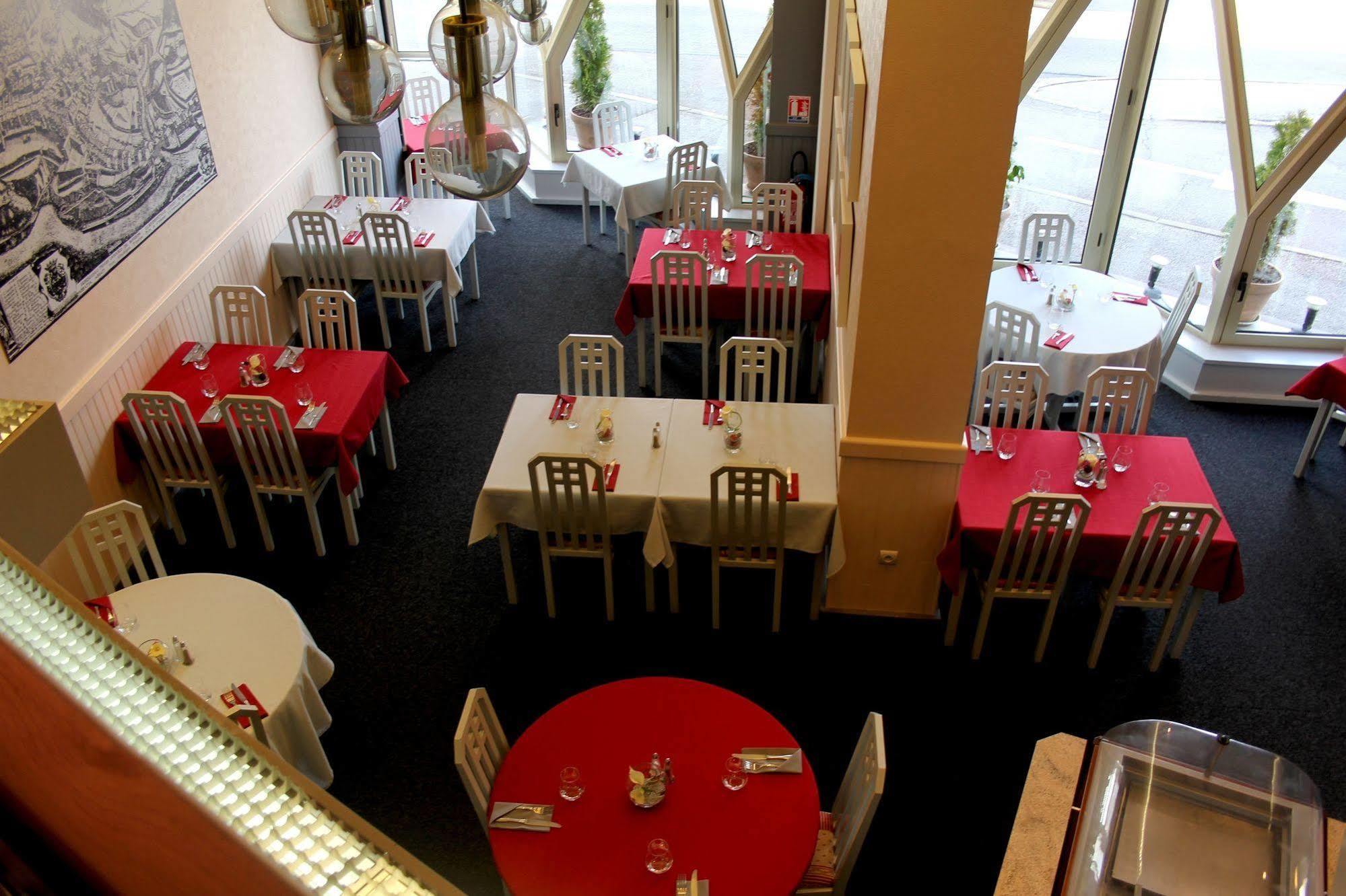 Hôtel Saint-Hubert Buitenkant foto